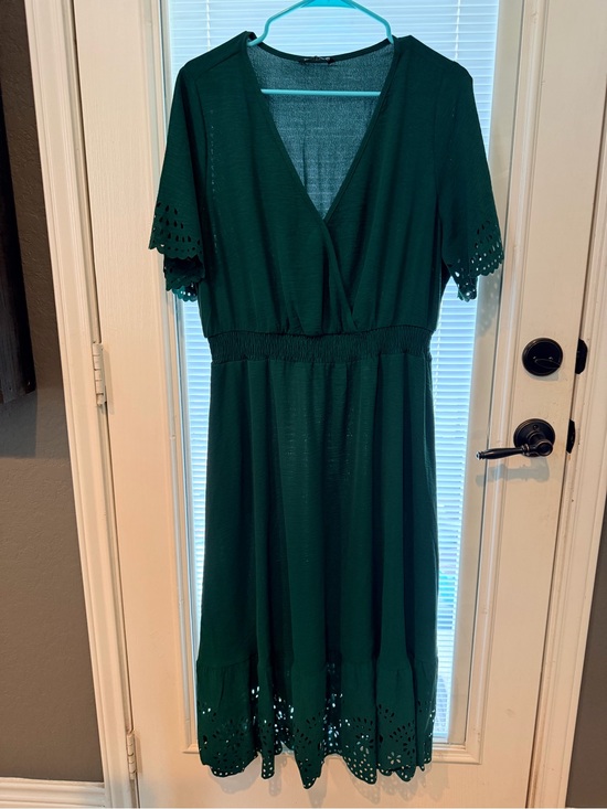BloomChic Dresses & Skirts - BloomChic Forest Green Midi Dress with Eyelet Trim